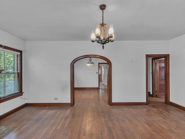900 E 37th ST, Austin, TX 78705