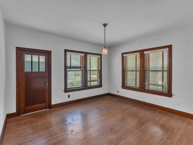 900 E 37th ST, Austin, TX 78705