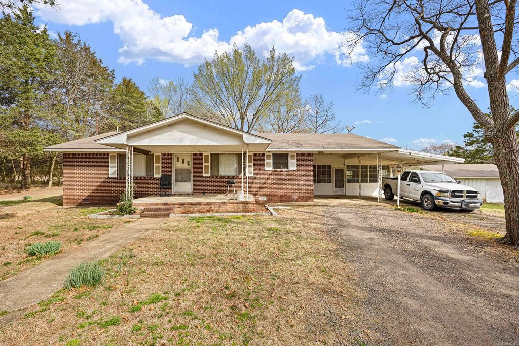 714 HWY 213, Hattieville, AR 72063