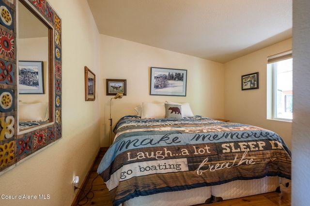 17532 E Bannock DR, Bayview, ID 83803