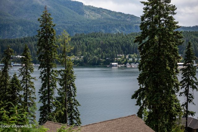 17532 E Bannock DR, Bayview, ID 83803