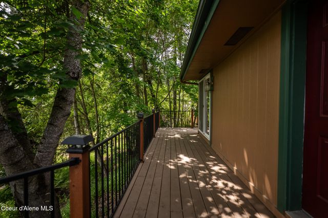 17532 E Bannock DR, Bayview, ID 83803