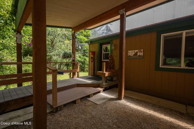 17532 E Bannock DR, Bayview, ID 83803