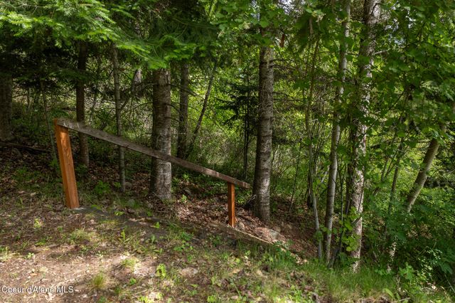 17532 E Bannock DR, Bayview, ID 83803