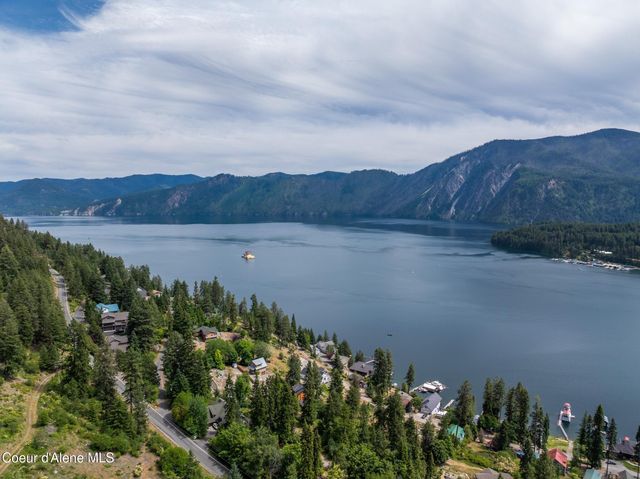 17532 E Bannock DR, Bayview, ID 83803