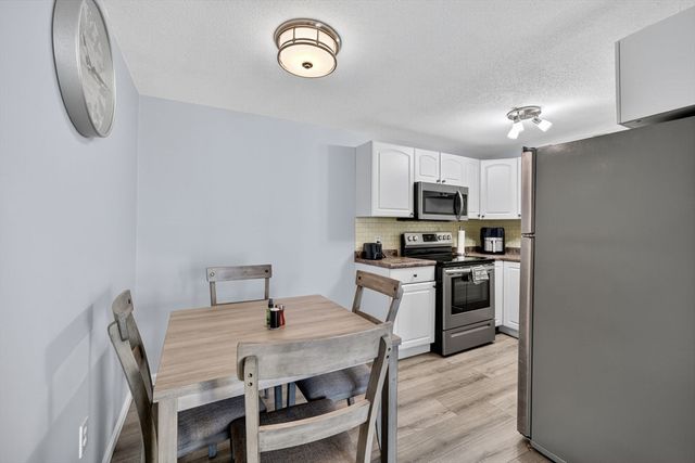 1261 Church St 54, New Bedford, MA 02745