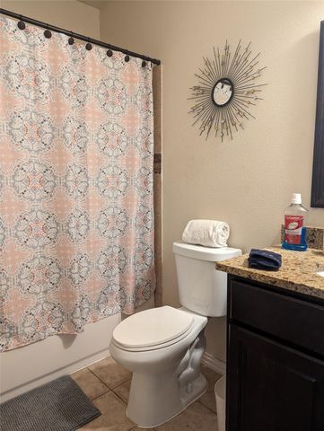 2715 Britton Avenue, Dallas, TX 75216
