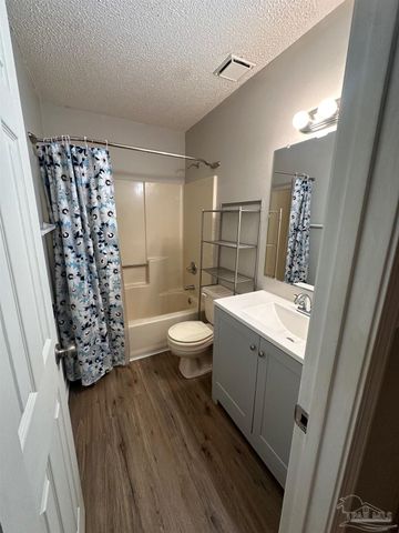 5358 Jenny Cir, Pace, FL 32571