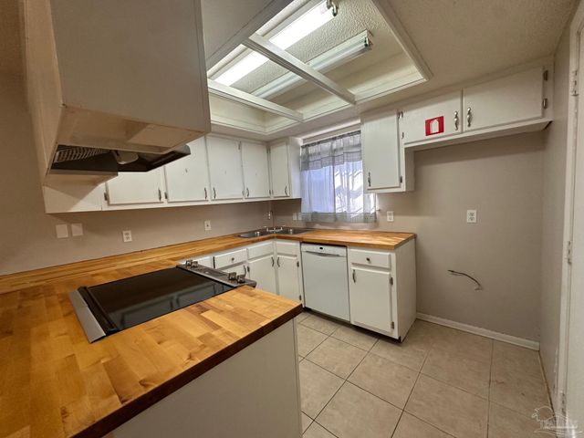 5358 Jenny Cir, Pace, FL 32571