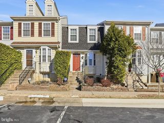 5513 WOODLAWN MANOR CT, Alexandria, VA 22309