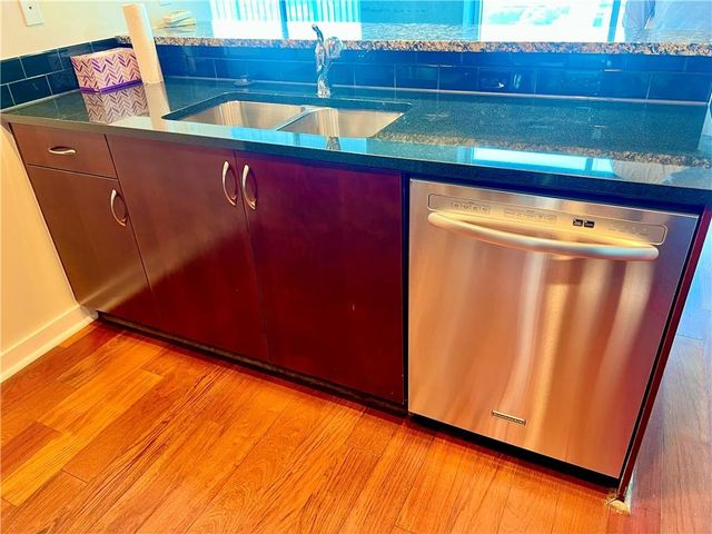 400 W Peachtree Street NW 1804, Atlanta, GA 30308