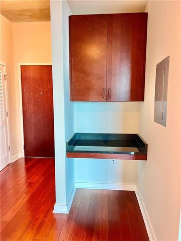 400 W Peachtree Street NW 1804, Atlanta, GA 30308