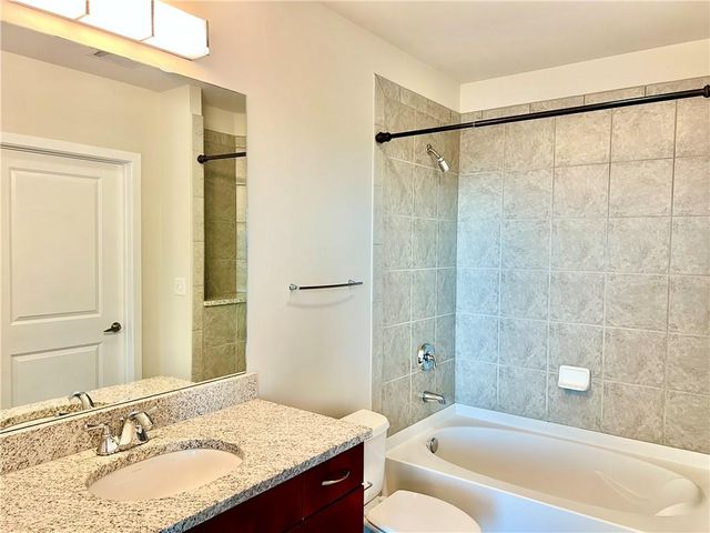 400 W Peachtree Street NW 1804, Atlanta, GA 30308