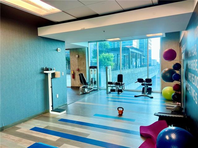 400 W Peachtree Street NW 1804, Atlanta, GA 30308