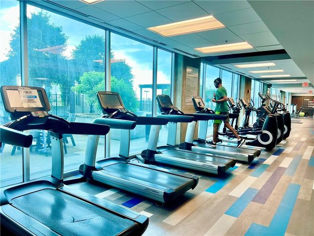 400 W Peachtree Street NW 1804, Atlanta, GA 30308