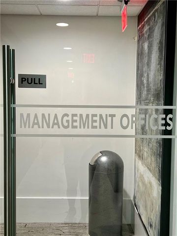 400 W Peachtree Street NW 1804, Atlanta, GA 30308
