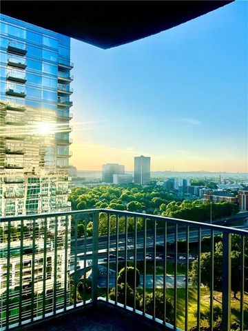400 W Peachtree Street NW 1804, Atlanta, GA 30308