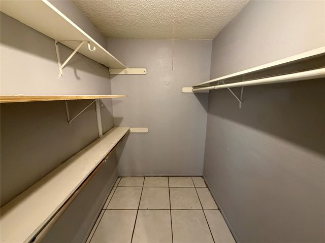 737 Woodland Court, Kennedale, TX 76060