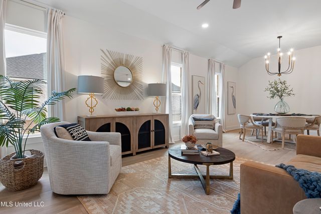 1712 Pelican Avenue, Ocean Springs, MS 39564