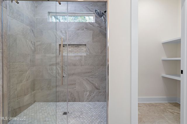 1712 Pelican Avenue, Ocean Springs, MS 39564