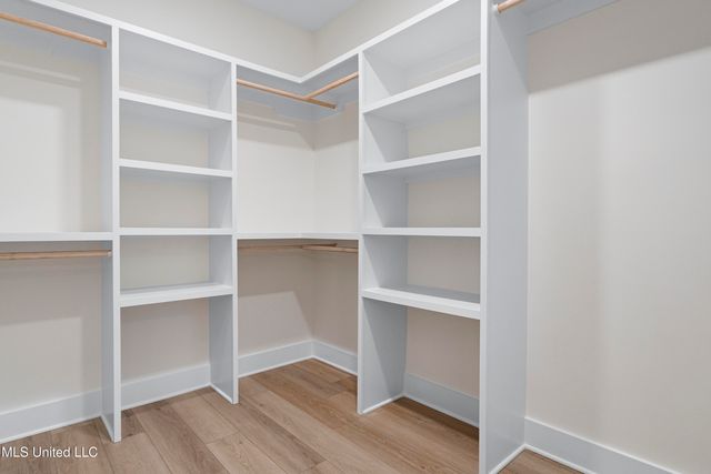 1712 Pelican Avenue, Ocean Springs, MS 39564