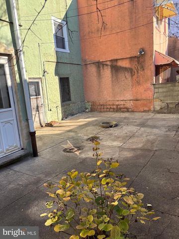 904-906 GREENWICH ST, Philadelphia, PA 19147