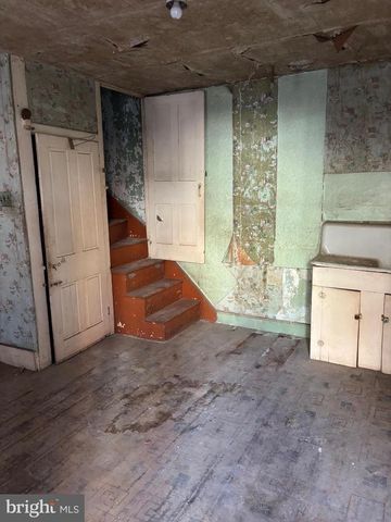 904-906 GREENWICH ST, Philadelphia, PA 19147