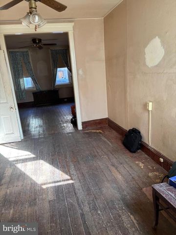 904-906 GREENWICH ST, Philadelphia, PA 19147