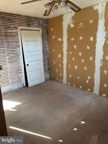 904-906 GREENWICH ST, Philadelphia, PA 19147