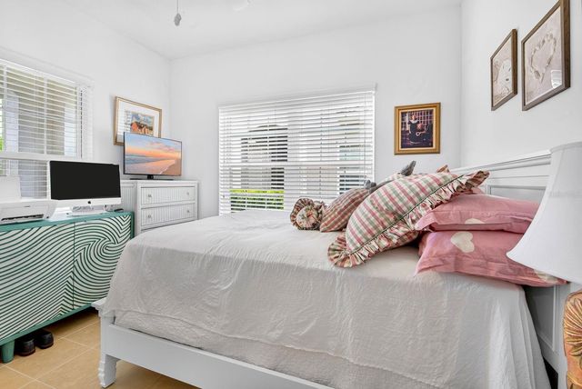 1418 CALLE GRAND STREET, Bradenton, FL 34209