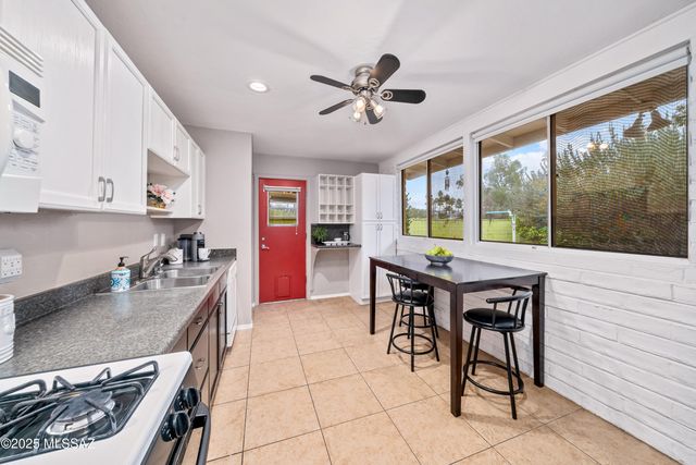 8459 E Desert Steppes Drive, Tucson, AZ 85710