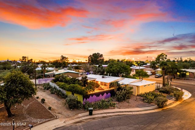8459 E Desert Steppes Drive, Tucson, AZ 85710