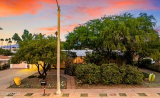 8459 E Desert Steppes Drive, Tucson, AZ 85710