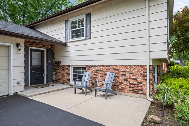 2518 N Ridge Avenue, Arlington Heights, IL 60004