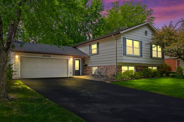 2518 N Ridge Avenue, Arlington Heights, IL 60004