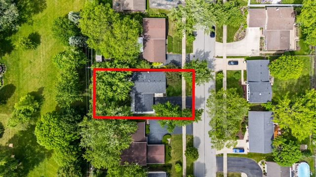 2518 N Ridge Avenue, Arlington Heights, IL 60004