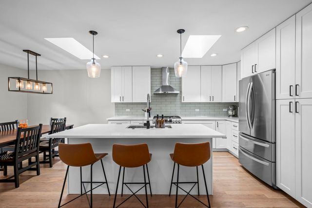 2518 N Ridge Avenue, Arlington Heights, IL 60004