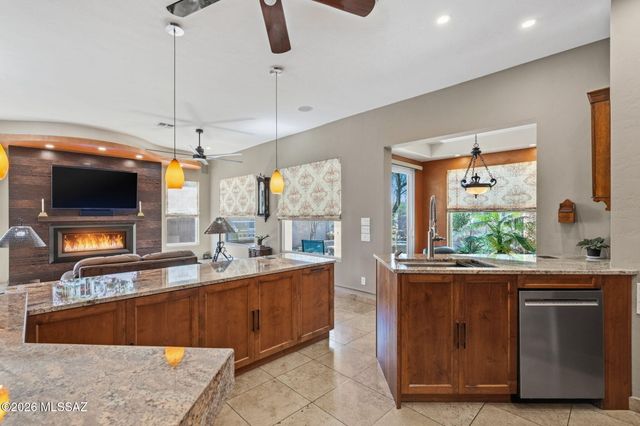 312 W Vistoso Highlands Drive, Oro Valley, AZ 85755