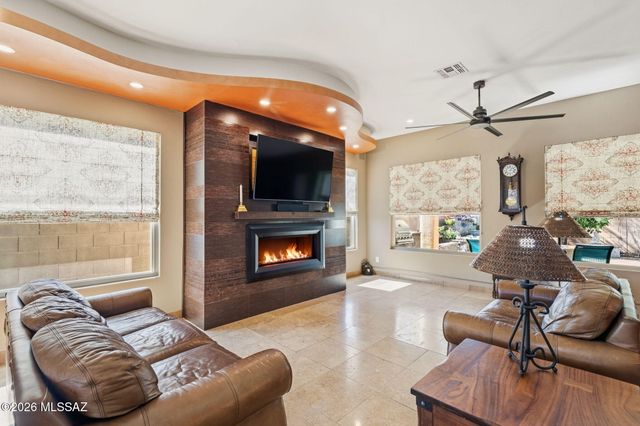 312 W Vistoso Highlands Drive, Oro Valley, AZ 85755