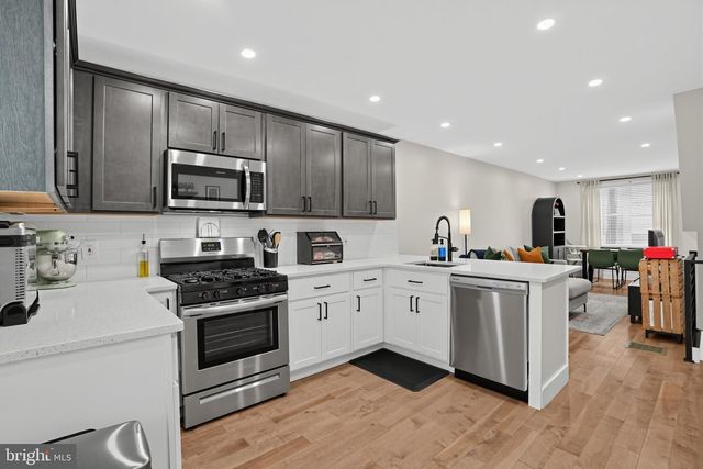 605 DUDLEY ST, Philadelphia, PA 19148