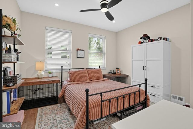 605 DUDLEY ST, Philadelphia, PA 19148