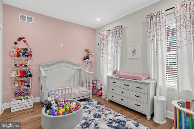 605 DUDLEY ST, Philadelphia, PA 19148