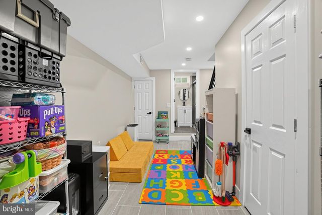 605 DUDLEY ST, Philadelphia, PA 19148