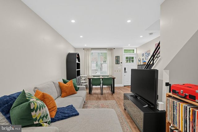 605 DUDLEY ST, Philadelphia, PA 19148