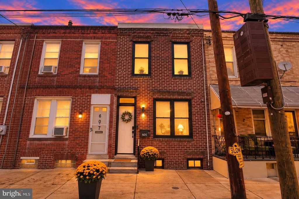 605 DUDLEY ST, Philadelphia, PA 19148