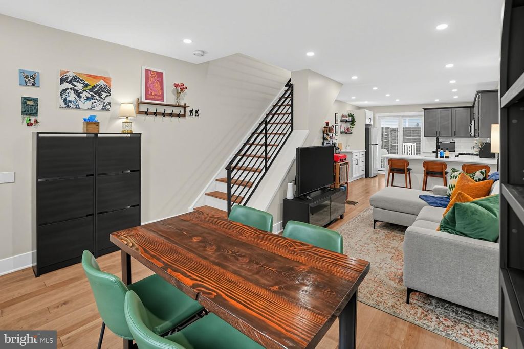 605 DUDLEY ST, PHILADELPHIA, PA 19148 — photo 4