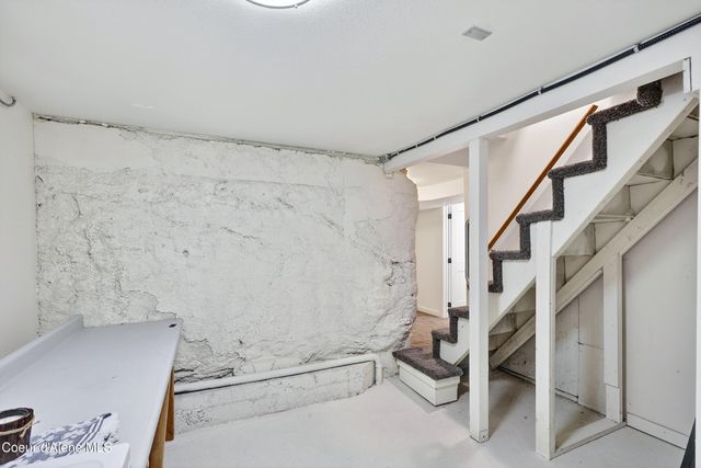 10706 N Nelson St, Spokane, WA 99218