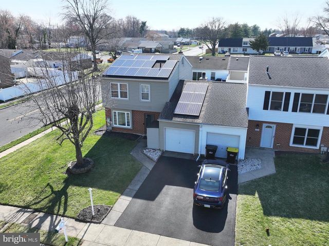 2500 ALEXIS CT, Bensalem, PA 19020