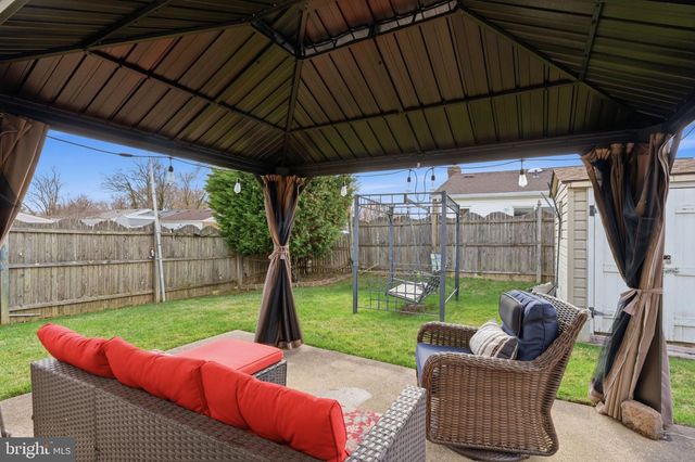 2500 ALEXIS CT, Bensalem, PA 19020