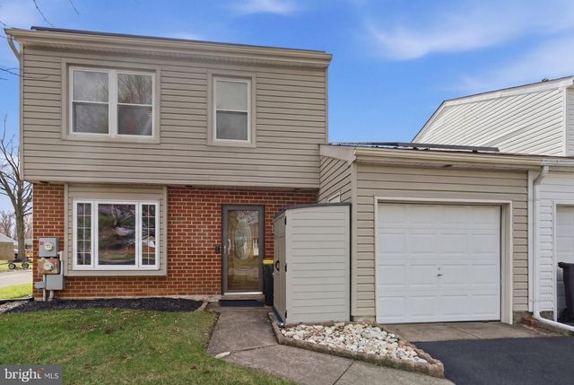 2500 ALEXIS CT, Bensalem, PA 19020